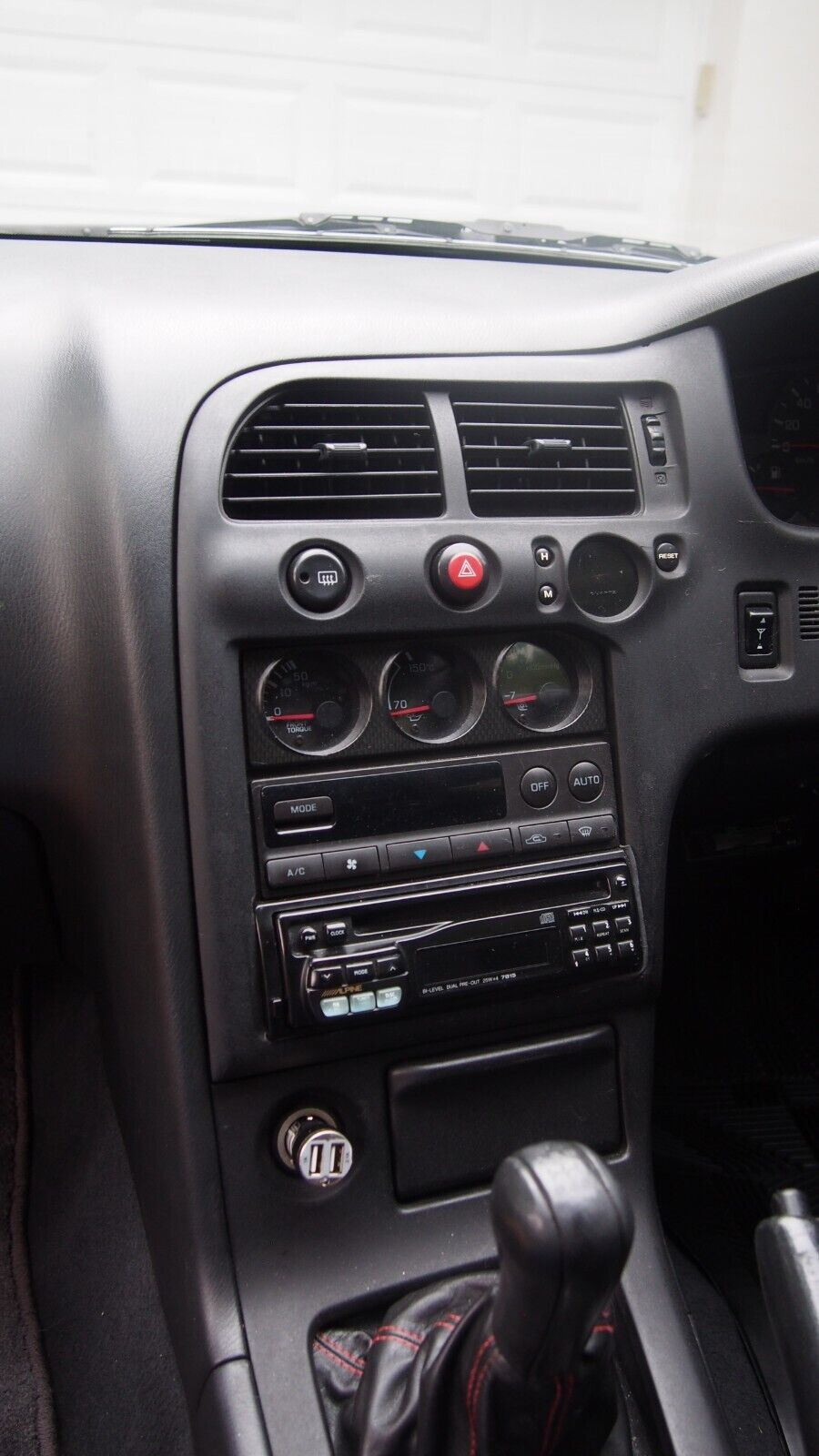 Nissan-GT-R-1995-Coupe-9