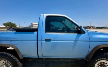 Nissan-Other-1988-Standard-Cab-Pickup-6