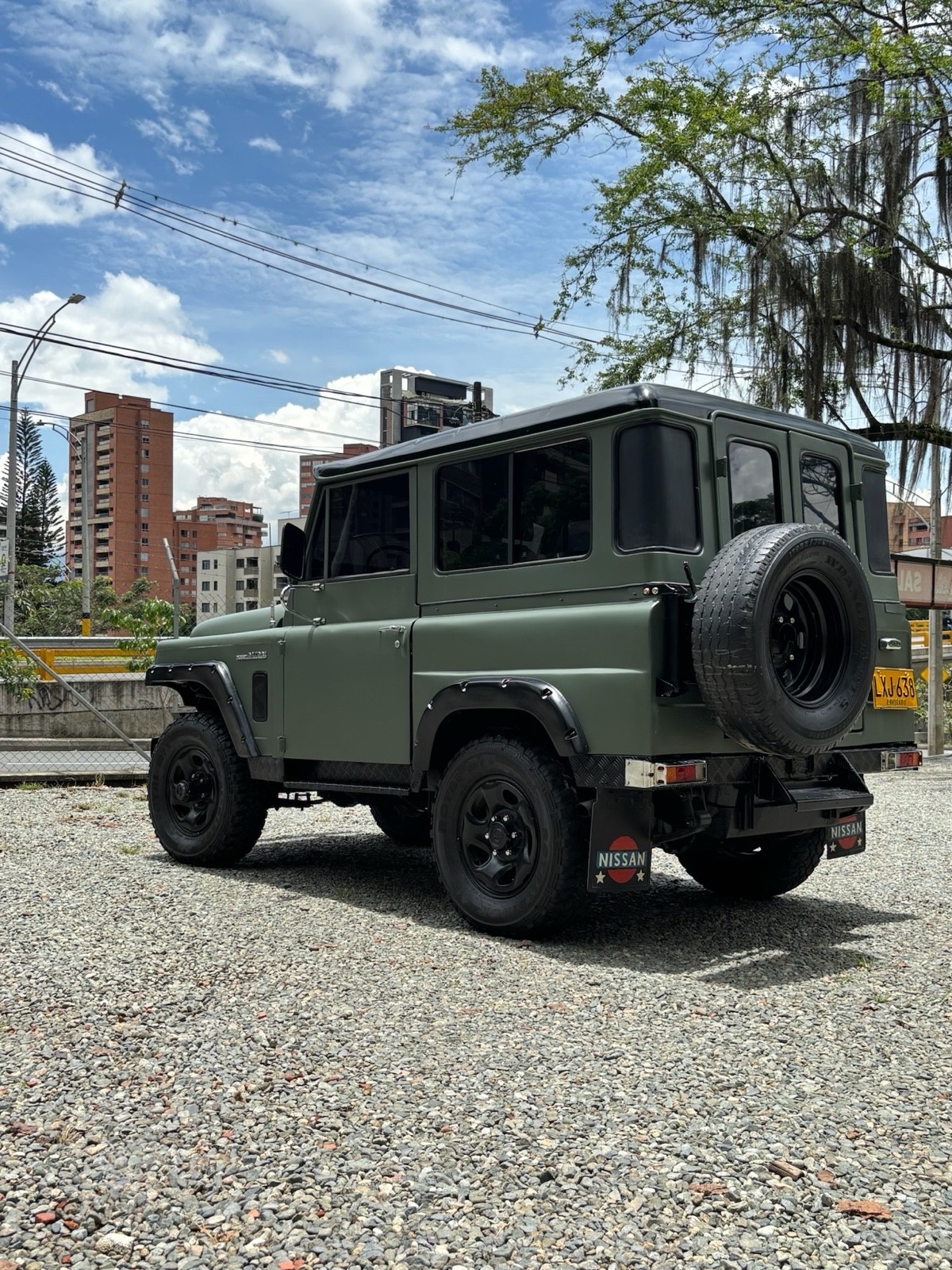 Nissan-Patrol-1974-11