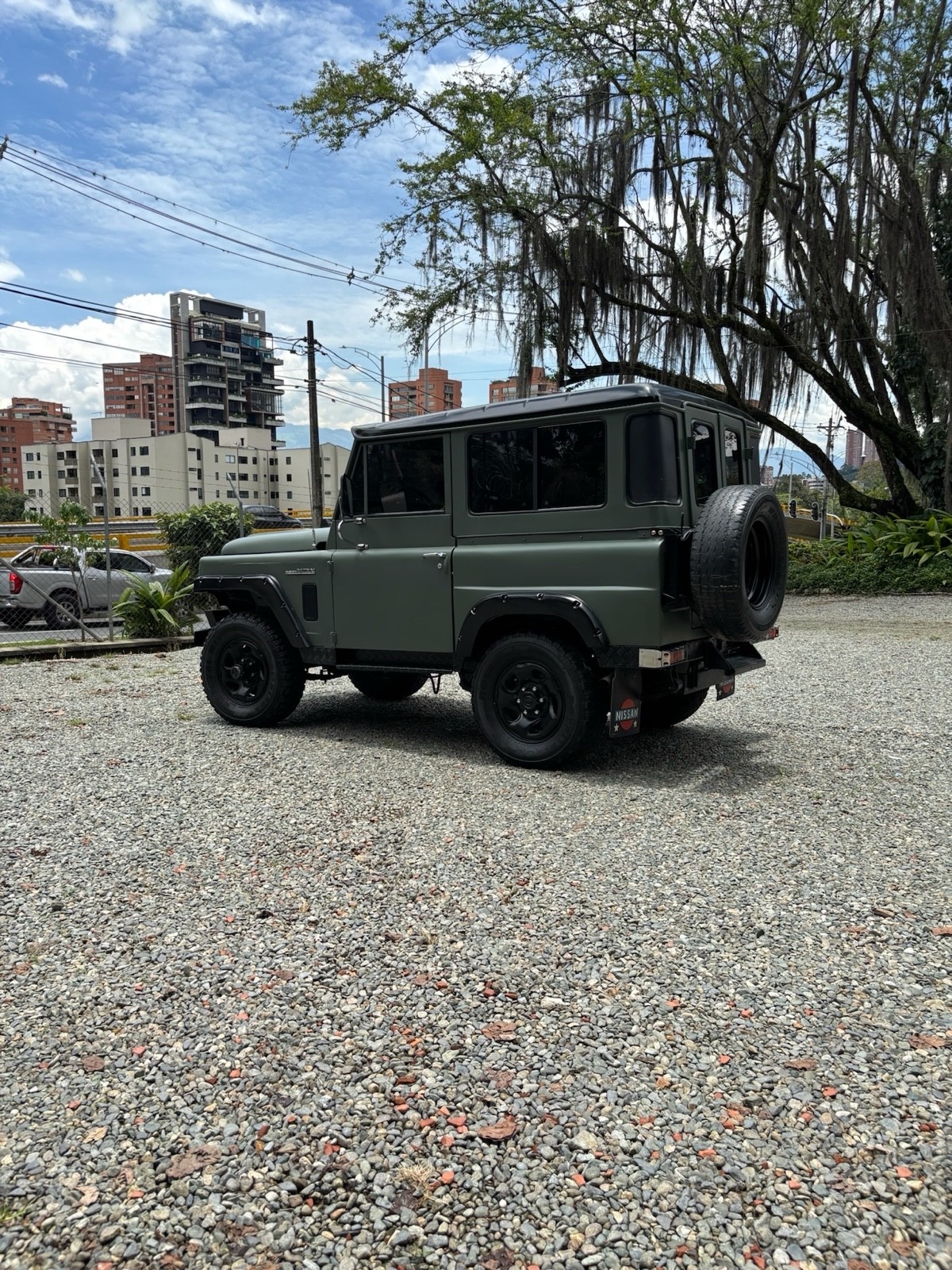 Nissan-Patrol-1974-13