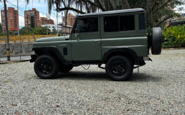 Nissan-Patrol-1974-15