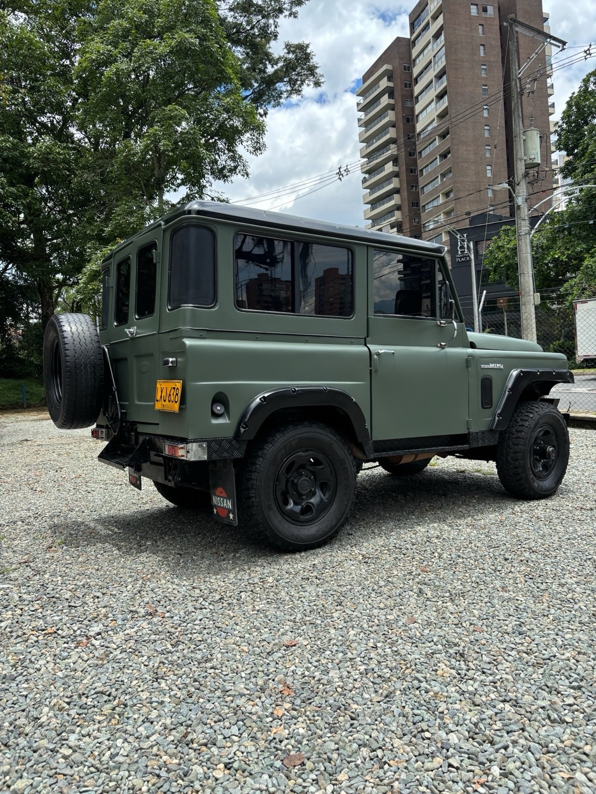 Nissan-Patrol-1974-23