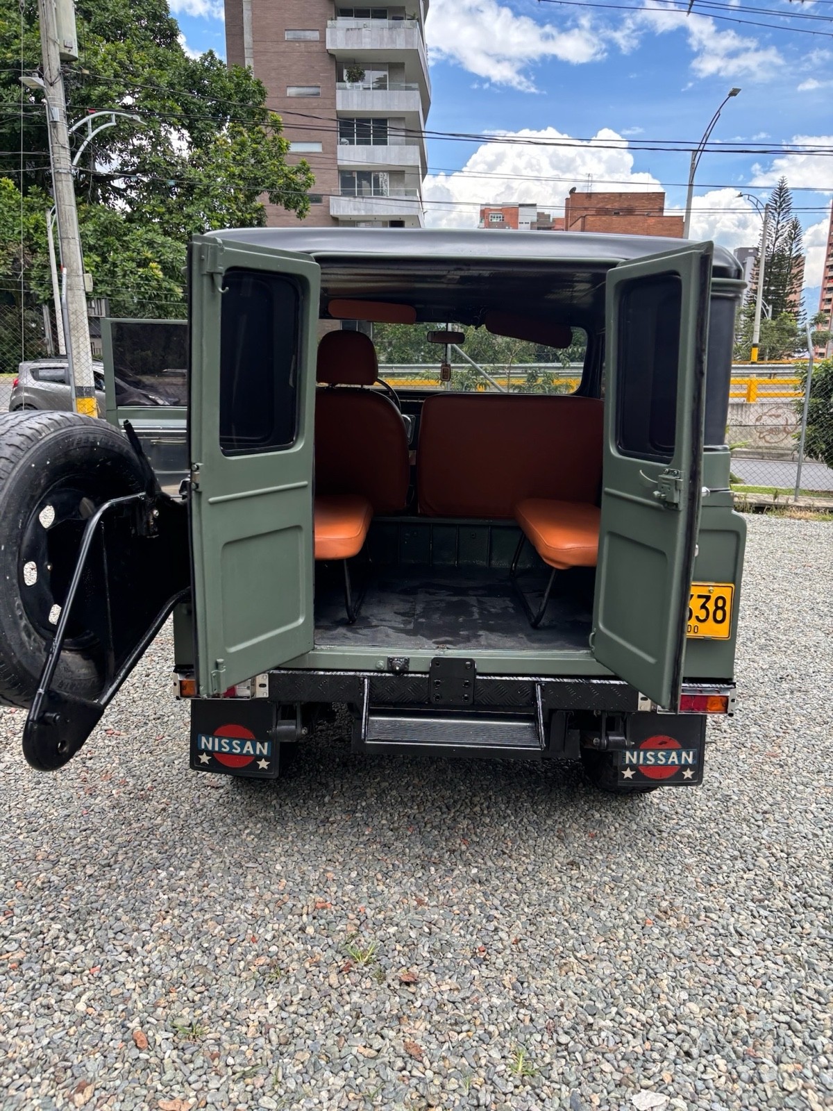 Nissan-Patrol-1974-3