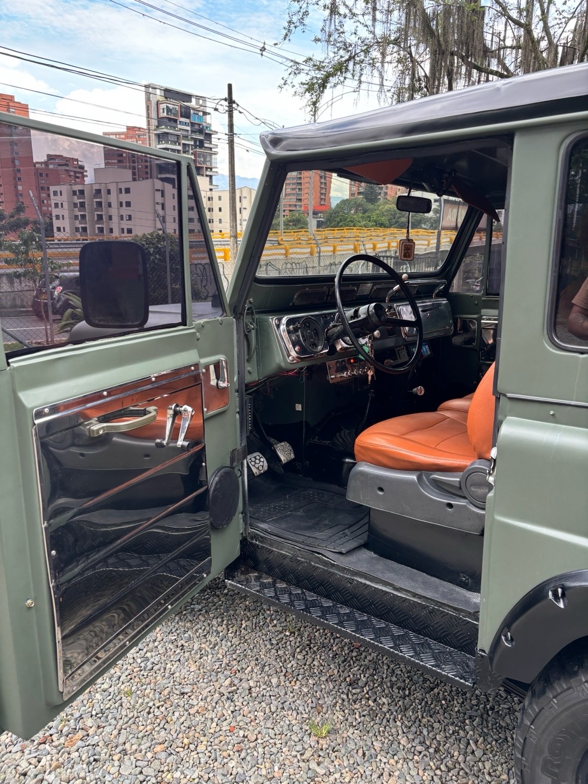 Nissan-Patrol-1974-4