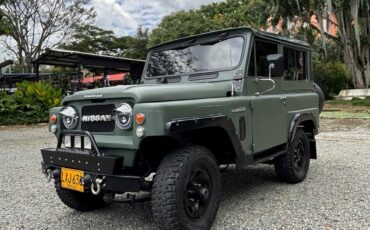 Nissan-Patrol-1974-5