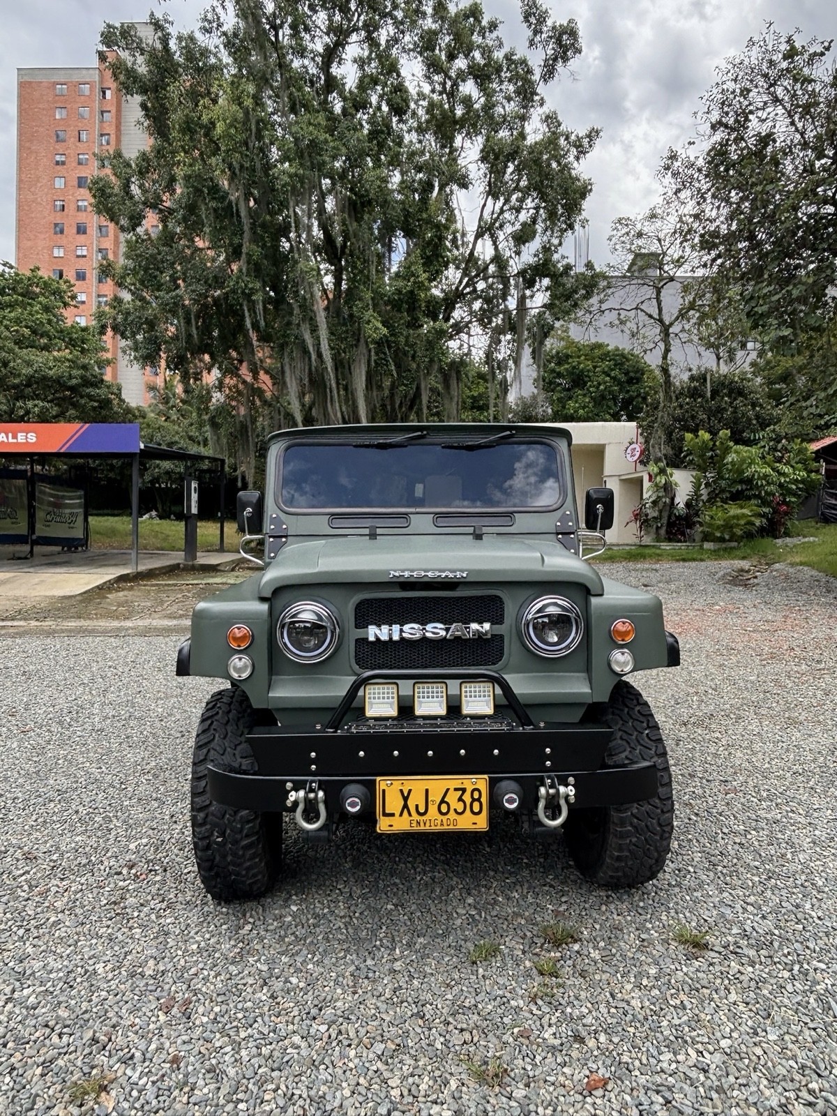 Nissan-Patrol-1974-6