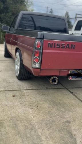 Nissan-Pickup-1988-1