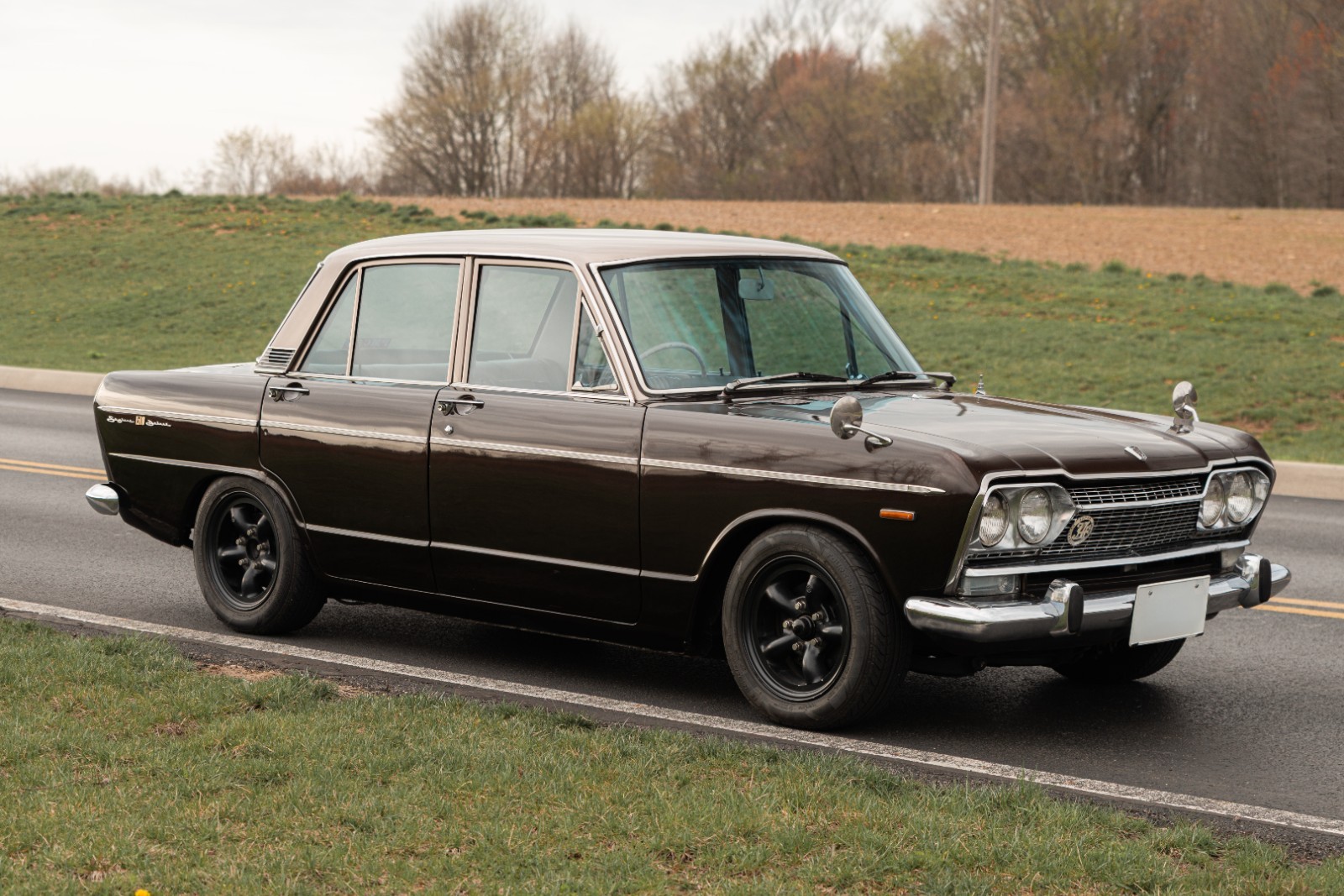 Nissan-Skyline-1968-Sedan