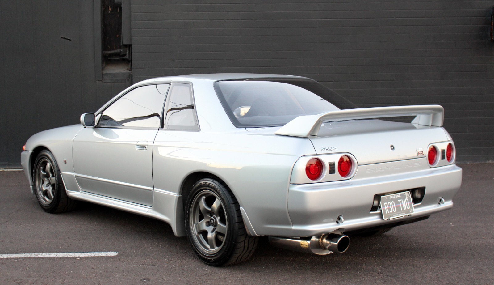 Nissan-Skyline-1992-Coupe-9