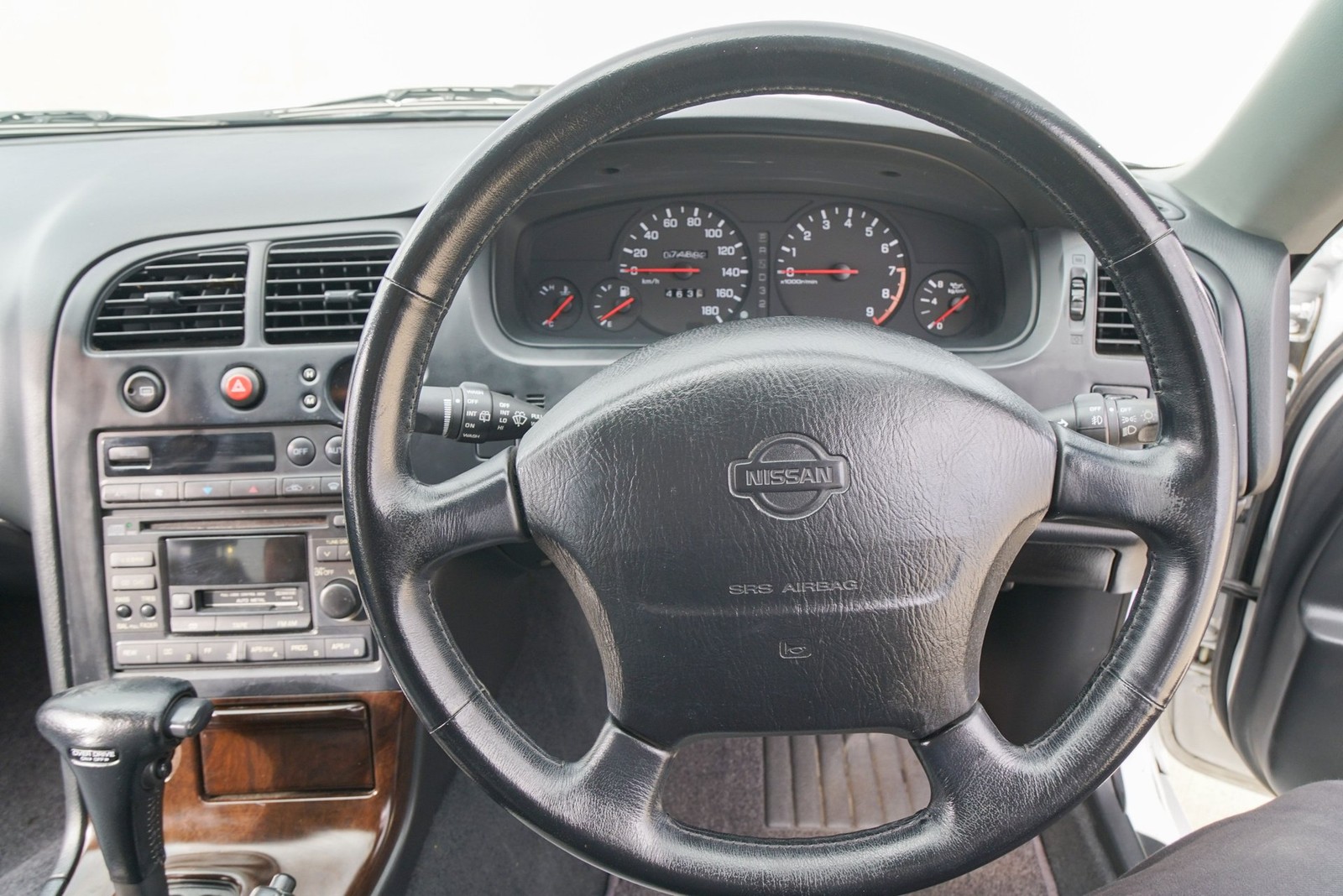 Nissan-Skyline-1995-Sedan-20