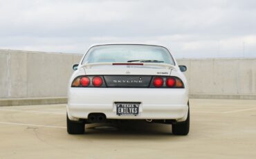 Nissan-Skyline-1995-Sedan-5