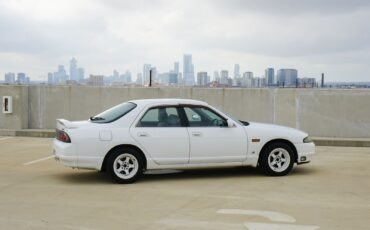 Nissan-Skyline-1995-Sedan-7