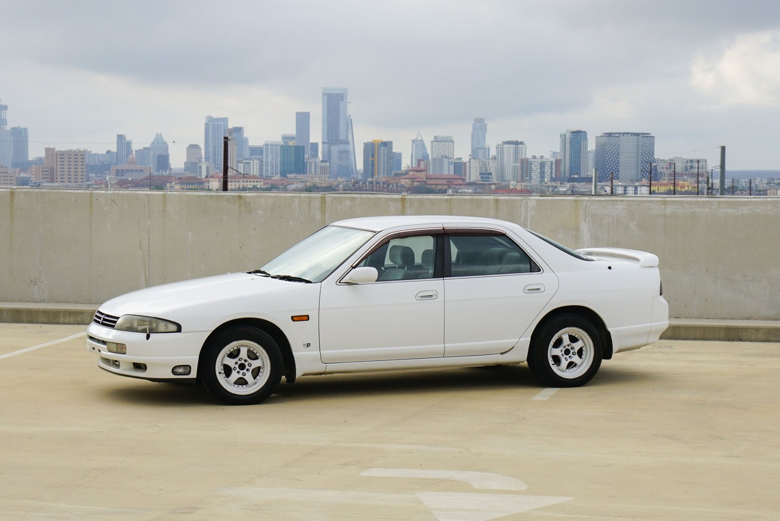 Nissan Skyline 1995 Sedan