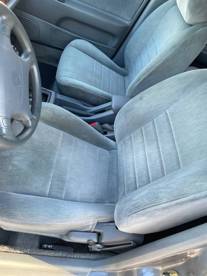 Nissan-altima-1993-4
