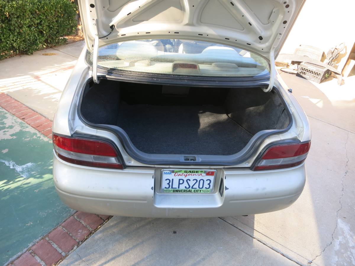 Nissan-altima-1995-silver-11