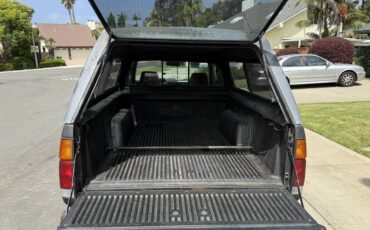 Nissan-d21-1992-black-4