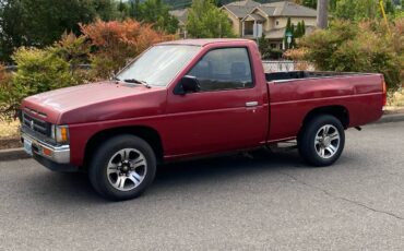 Nissan-d21-hardbody-1992-red-1