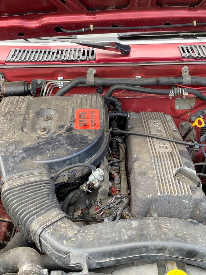 Nissan-d21-hardbody-1992-red-2