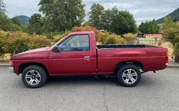 Nissan-d21-hardbody-1992-red-4