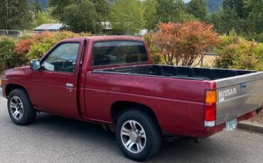 Nissan-d21-hardbody-1992-red-9