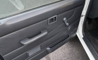 Nissan-d21-hardbody-1994-white-18