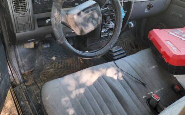 Nissan-d21-pickup-1995-grey-2