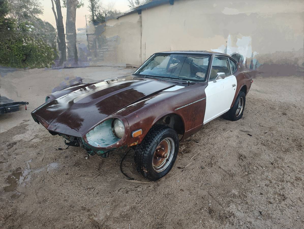 Nissan-datsun-240-1972-1