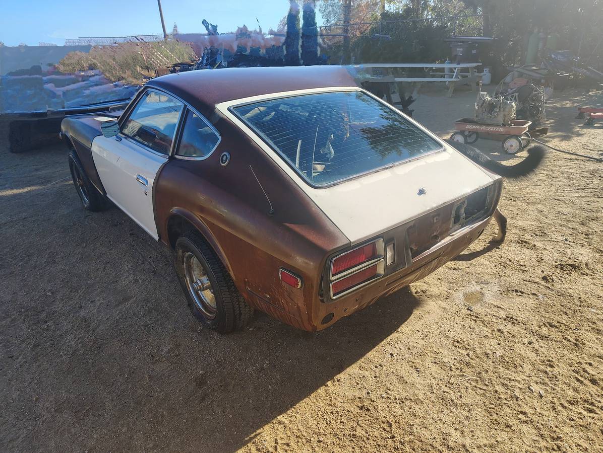 Nissan-datsun-240-1972-2