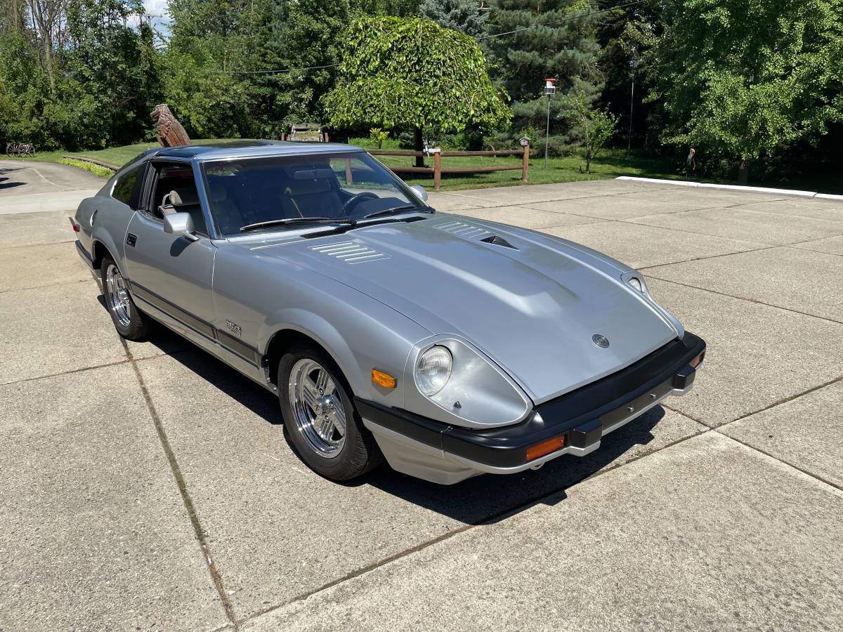 Nissan-datsun-280-zx-turbo-1982-silver-2