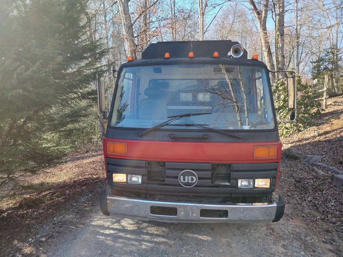 Nissan-diesel-1991-10