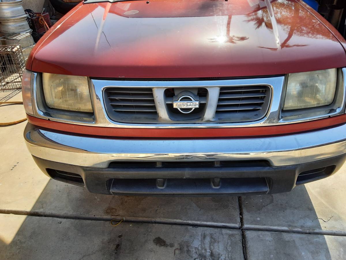 Nissan-frontier-1989-4