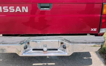 Nissan-frontier-1995-red-3