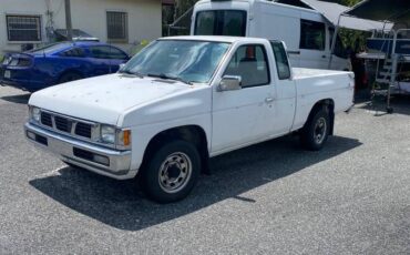 Nissan-frontier-king-cab-1995-white