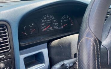 Nissan-frontier-king-cab-1995-white-5