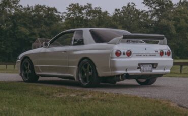 Nissan-gt-r-1990-white-2