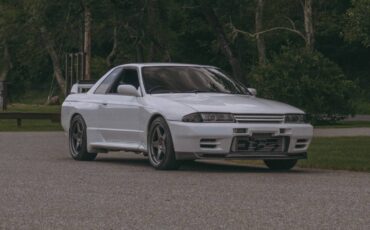 Nissan-gt-r-1990-white-22