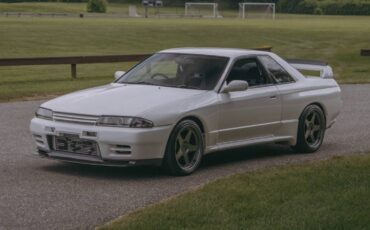 Nissan-gt-r-1990-white-23