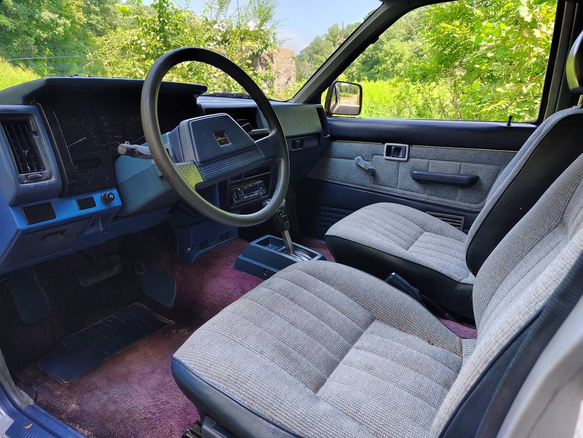 Nissan-hardbody-1987-custom-10