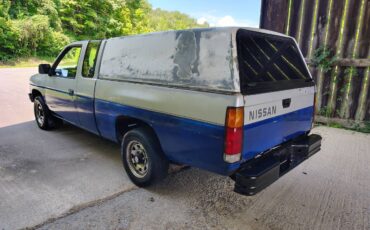 Nissan-hardbody-1987-custom-7