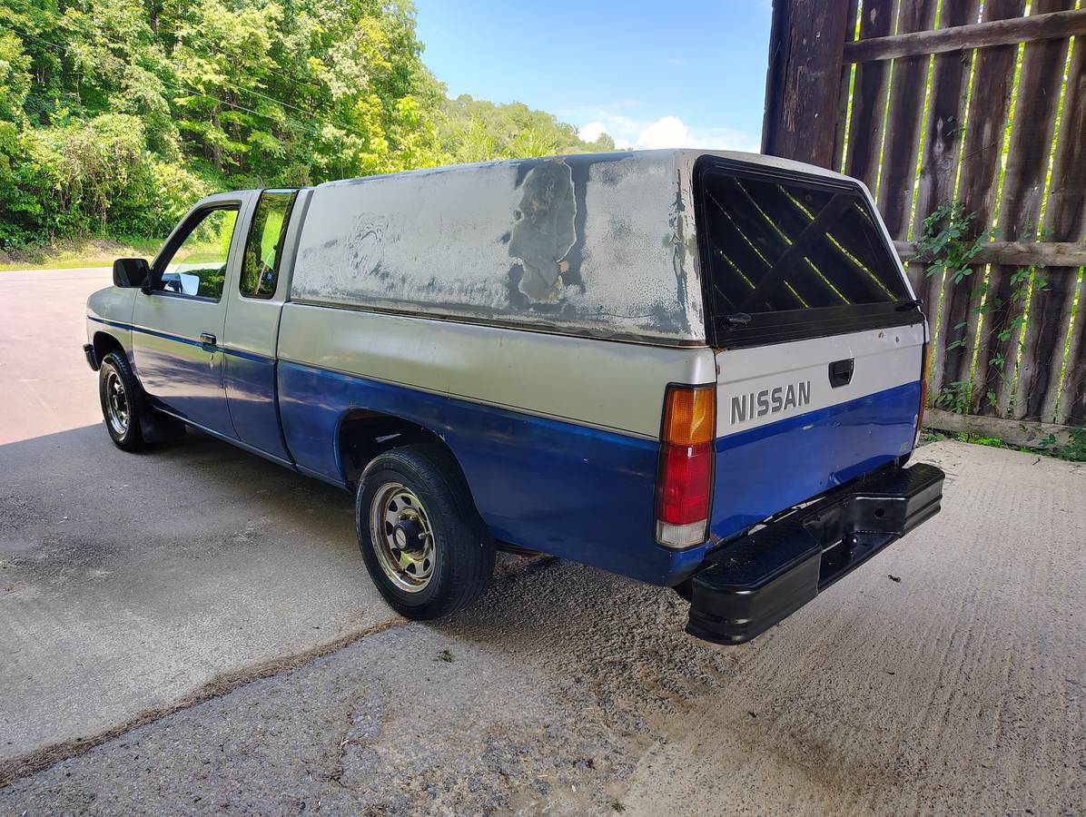 Nissan-hardbody-1987-custom-7