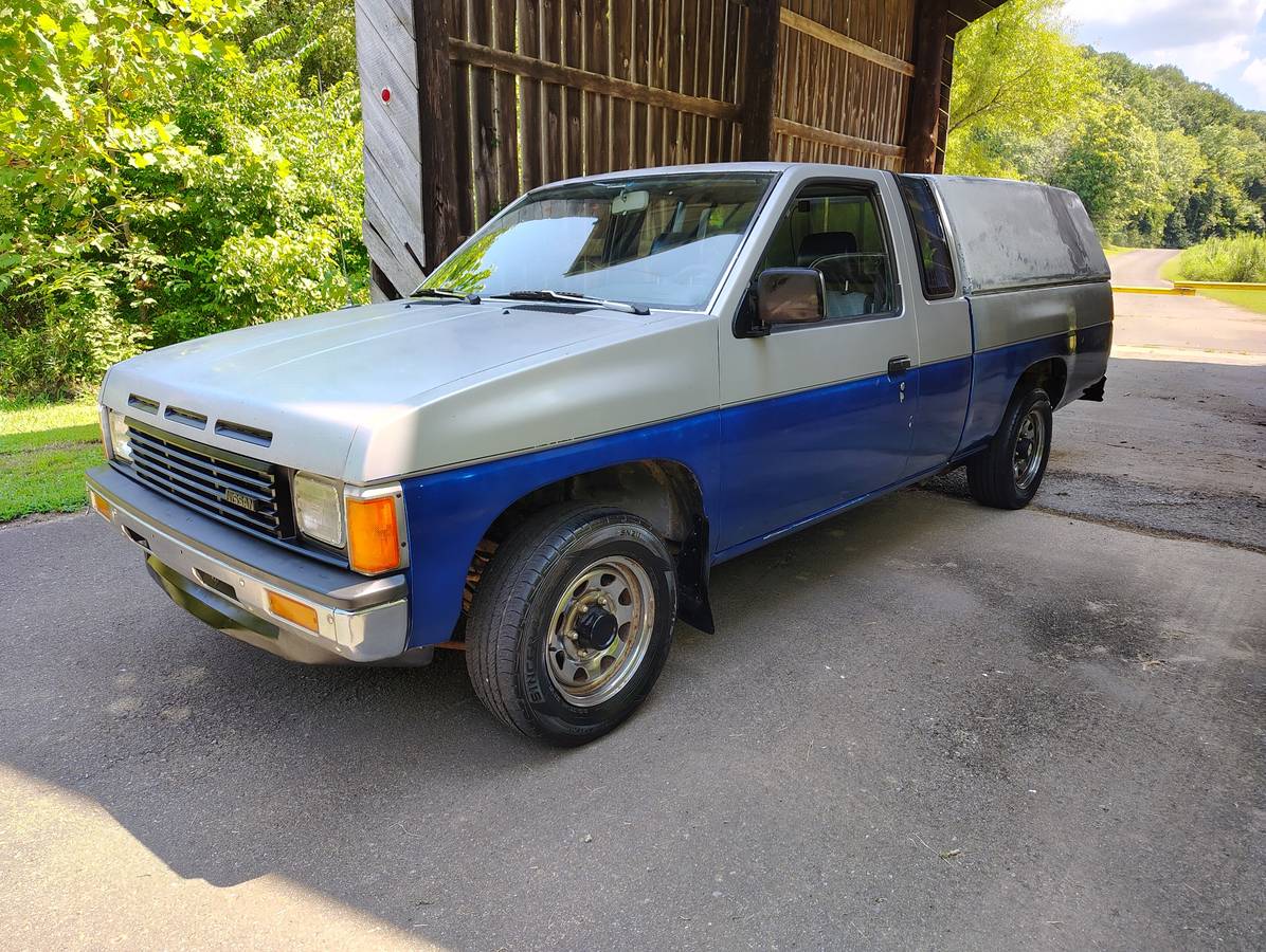 Nissan-hardbody-1987-custom