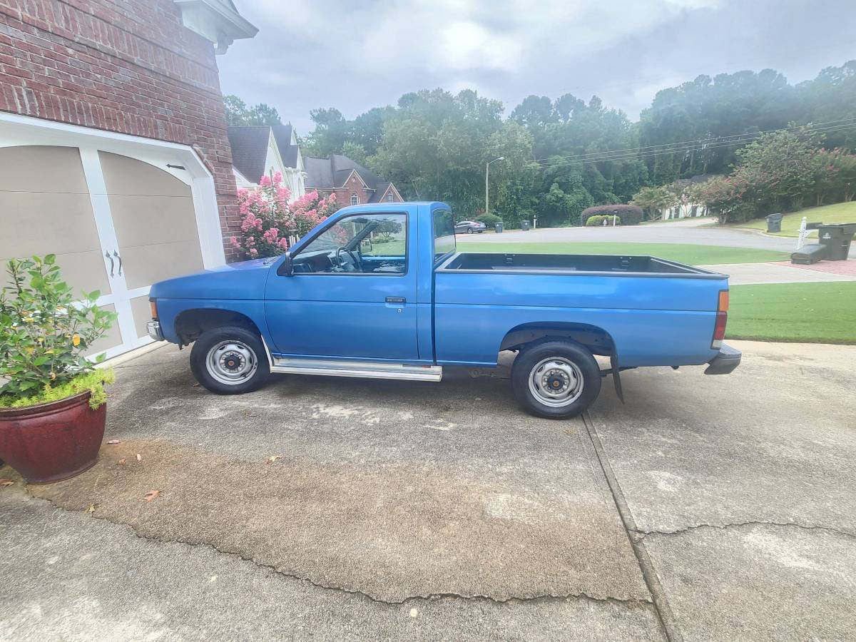Nissan-hardbody-1989-blue-11
