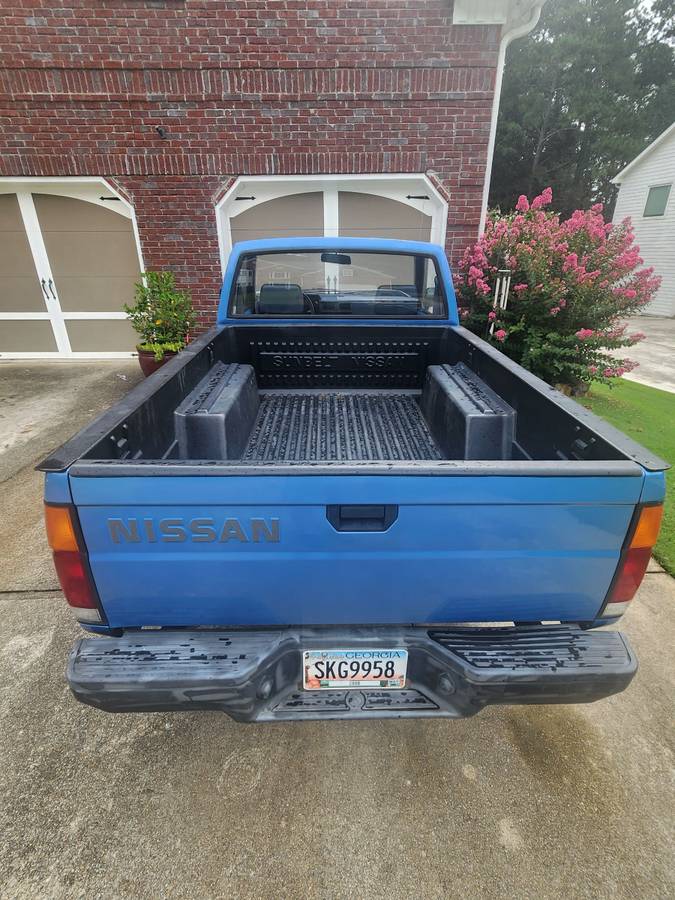 Nissan-hardbody-1989-blue-2