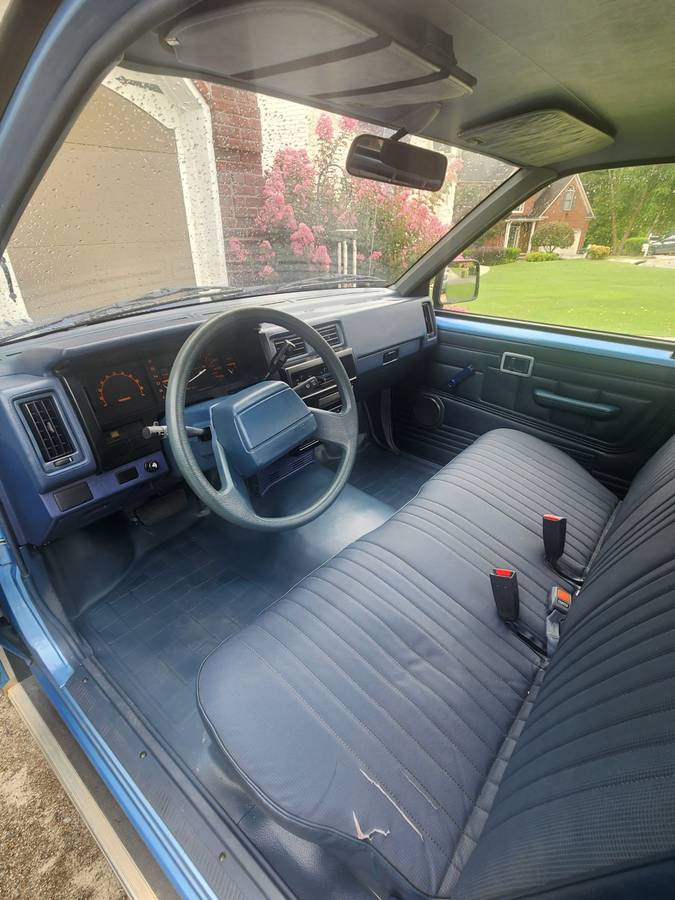 Nissan-hardbody-1989-blue-4