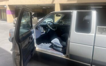 Nissan-hardbody-pickup-1989-grey-4