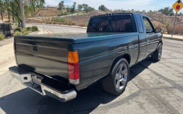Nissan-hardbody-pickup-1994-green-2