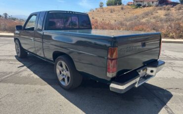 Nissan-hardbody-pickup-1994-green-3