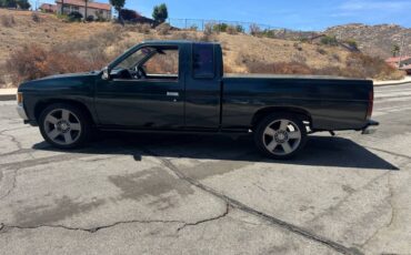 Nissan-hardbody-pickup-1994-green-4
