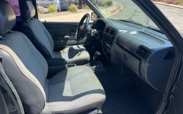 Nissan-hardbody-pickup-1994-green-9