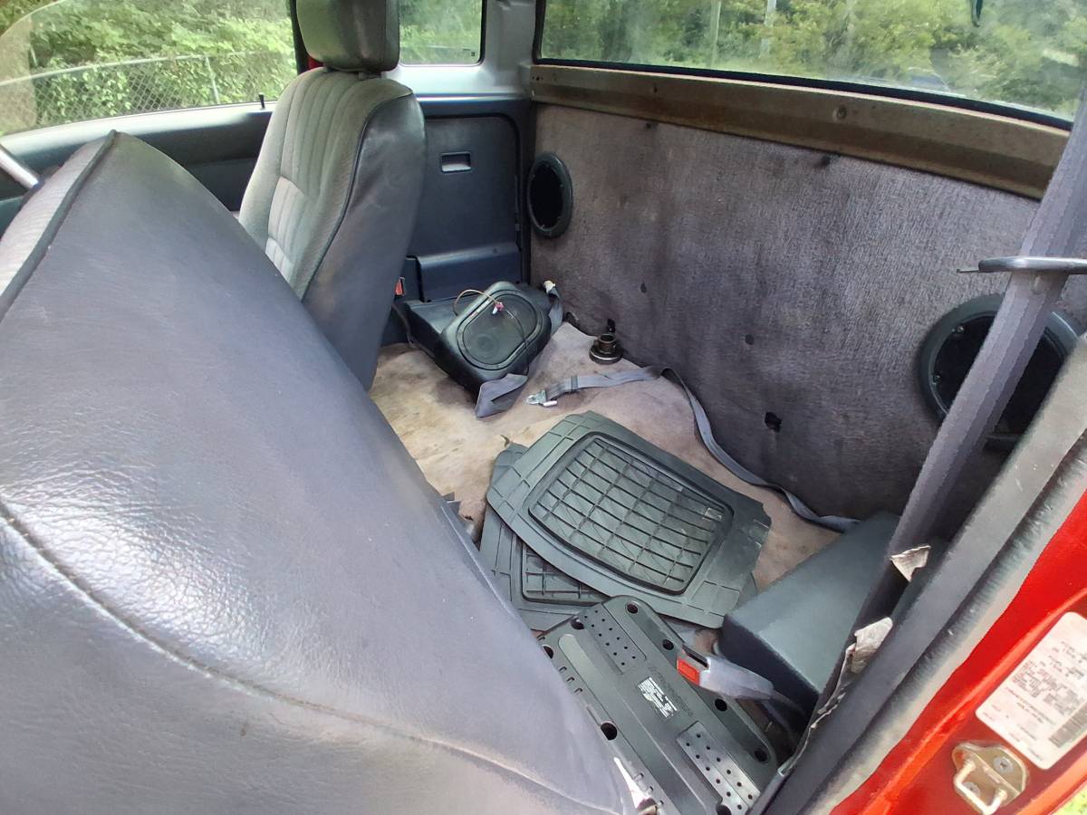 Nissan-king-cab-xe-1994-red-6